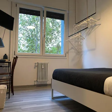 Bed & Breakfast Four